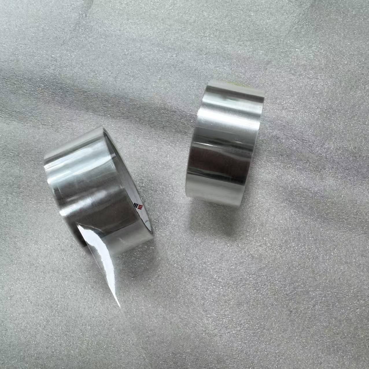 Fabric Glue Bond - Taśma termokurczliwa do naprawy materiałów z